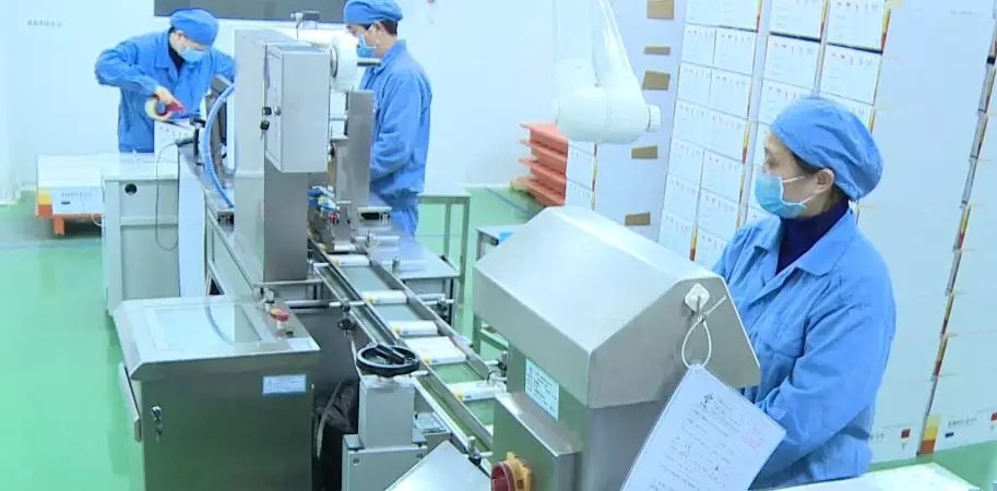 引力播 | 一线工人全部到位 吴中医药开足马力生产...